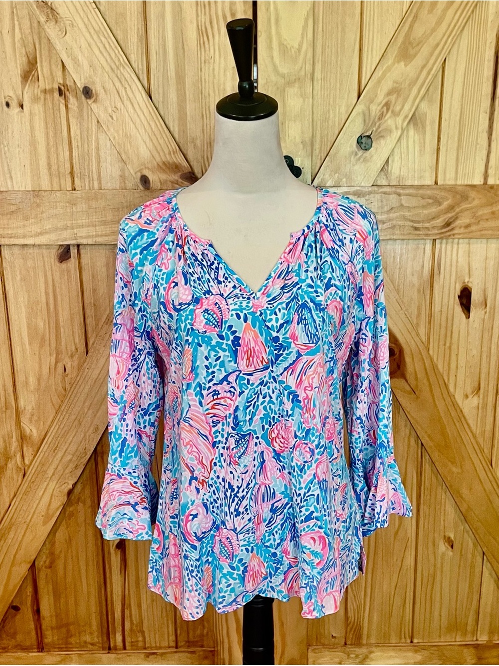Lilly Pulitzer Blue Pink Floral V-Neck Tunic Top